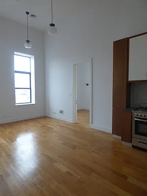 Rented by TheRealEstateCompany.com LLC | media 41