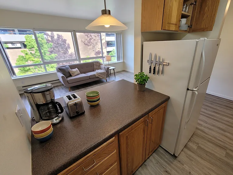Russell/Central Park in the Heart of Ballard — Photo 65