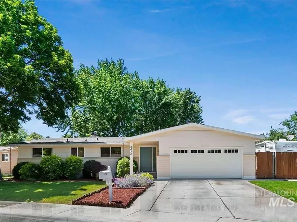 3433 N Manchester St, Boise, ID 83704