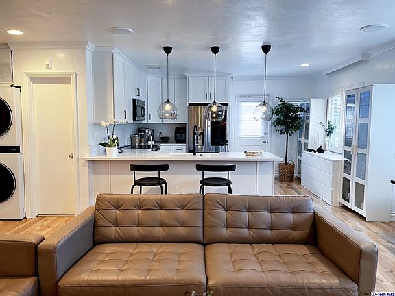 5th image of 5181-5183 Canoga Ave