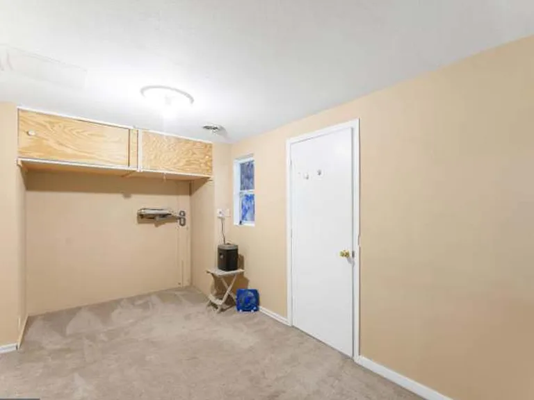 Huron Dr — Photo 8
