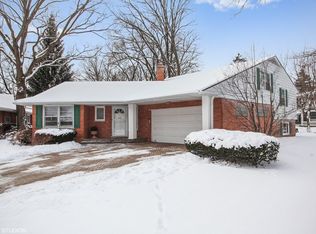 815 Redbud Ln, Wilmette, IL 60091