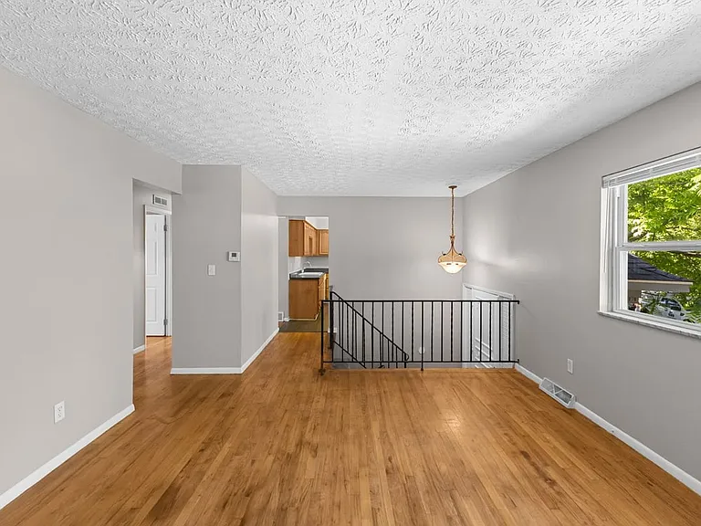 6406 Dalewood Rd — Photo 28