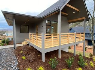 108 Timberview Dr, Swannanoa, NC 28778