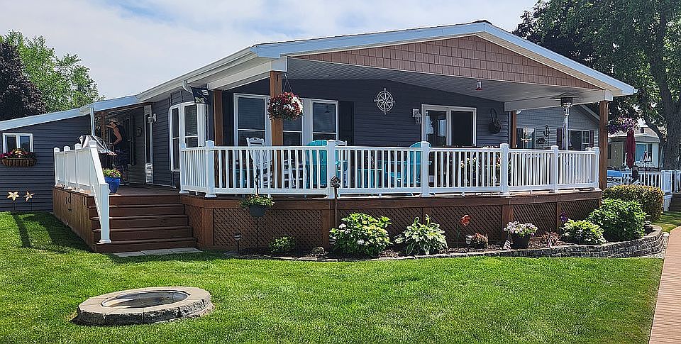 Front of cottage