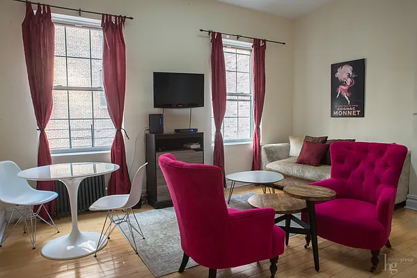 Rented by Oxford Property Group | media 6