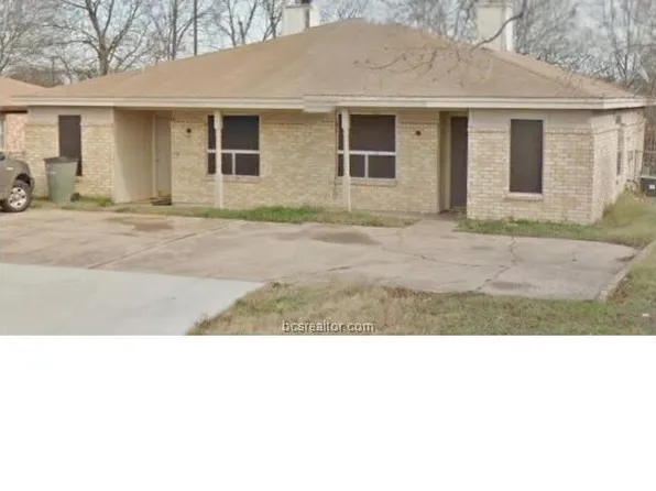 2408 Long Dr, Bryan, TX 77802