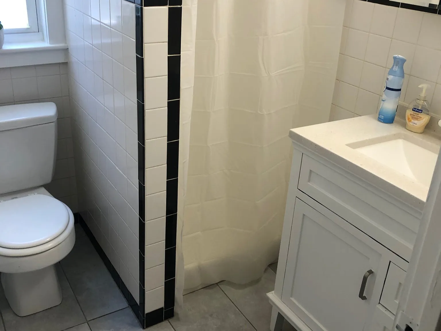 4 bed, 2.0 bath, $3,600 — Photo 1