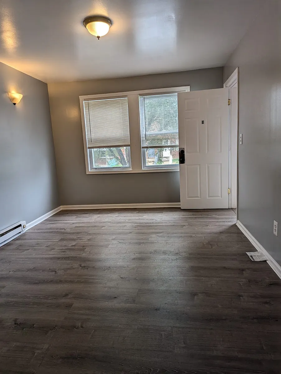 Photo 2 of 10 - 807 Stoll St #1 - Brooklyn, MD Building Photo - 807 Stoll St #1