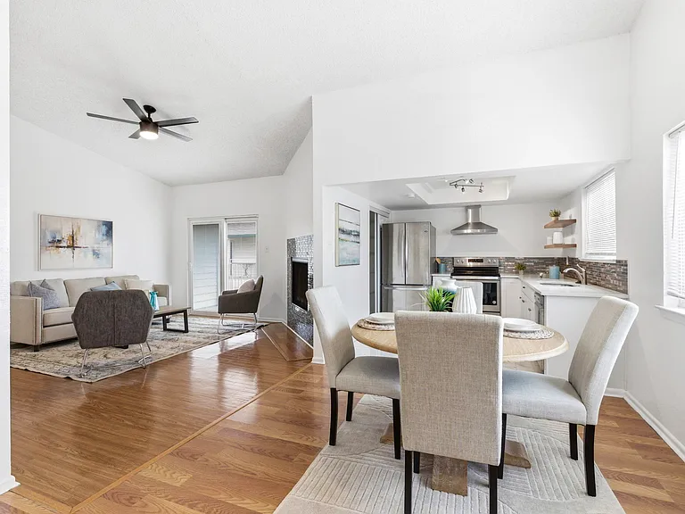 12610 Uhr Ln #318 — Photo 4