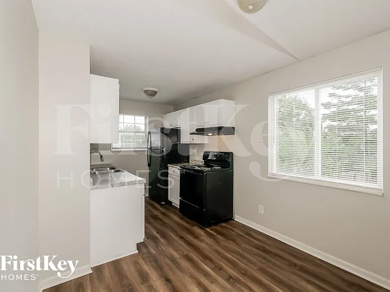 5320 Traditions Dr — Photo 8