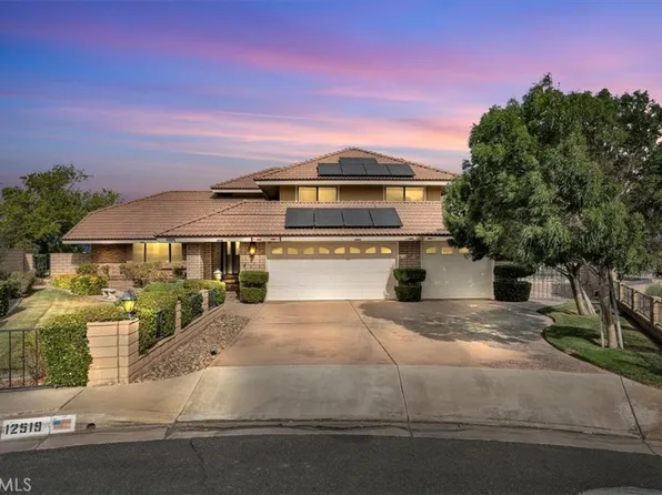 12519 Elmcroft Ln, Victorville, CA 92395