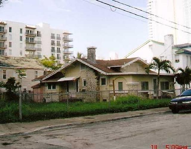 2nd image of 421 NE 24th St