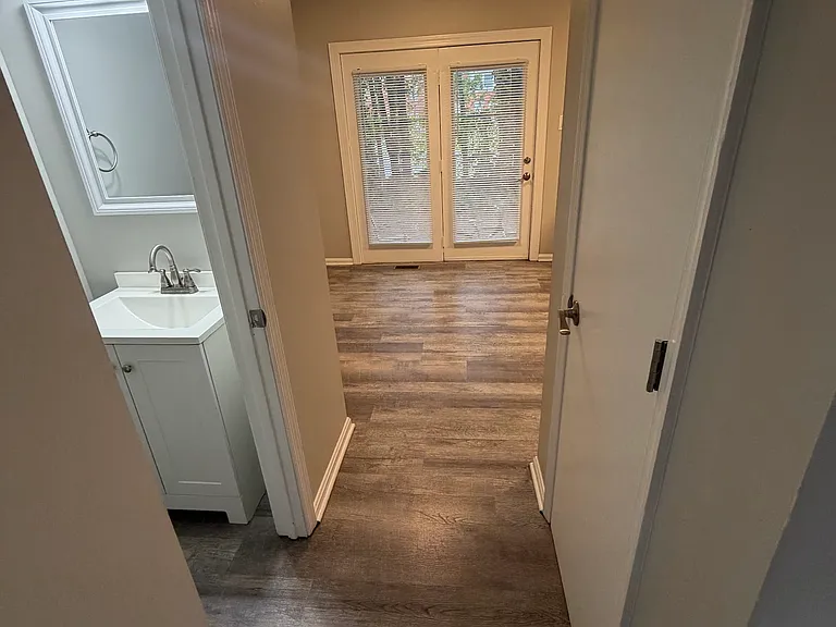 38 Raleigh Ct — Photo 5