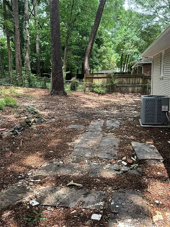4 bed, 3.0 bath, 1812 sqft, $2,700 — Photo 4