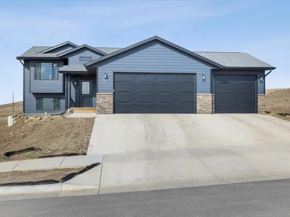 5302 Crystal Mountain St, Rapid City, SD 57703