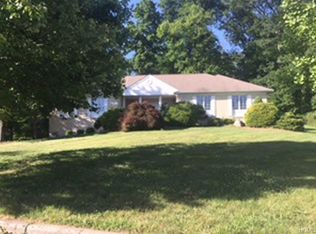 24 Golden Rd, Suffern, NY 10901