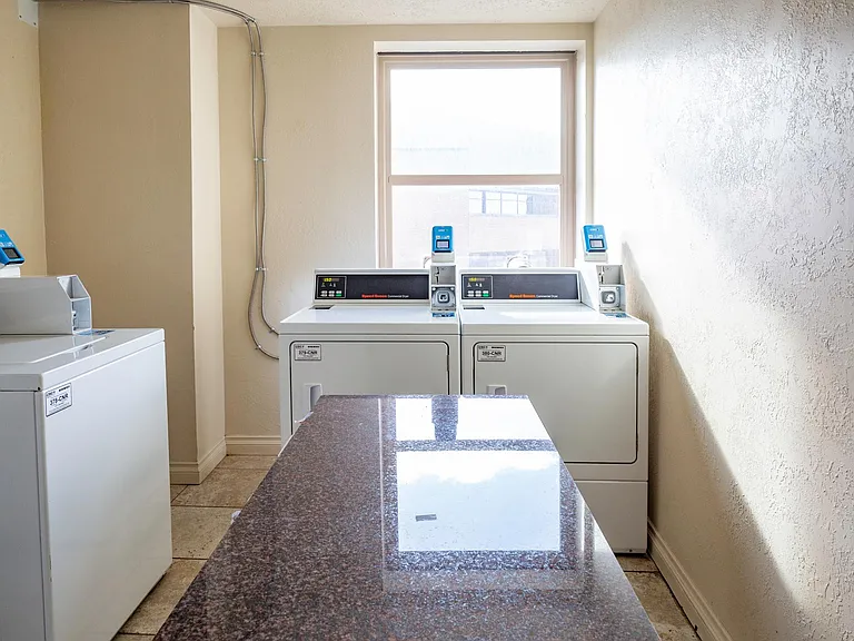 The Bigelow Apartments — Photo 23