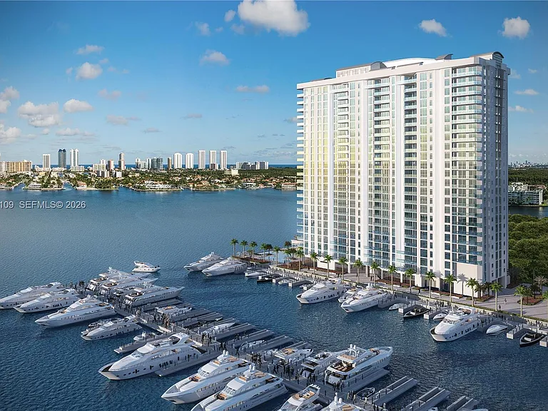 17111 Biscayne Blvd #903 — Photo 32