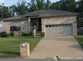 48 Emerald Dr, Maumelle, AR 72113