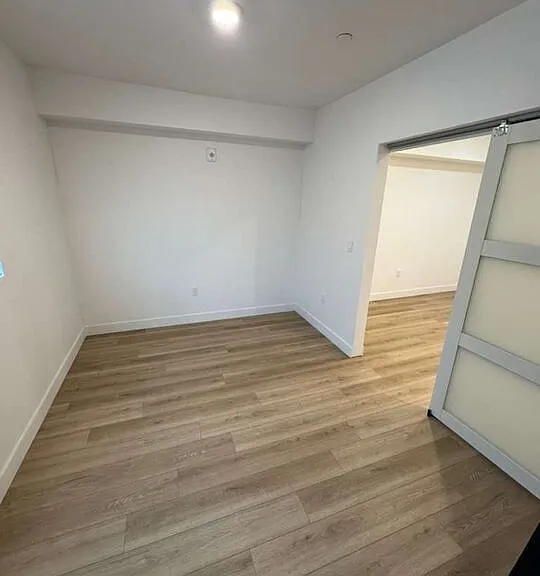 1039 E 28th St #207 — Photo 12