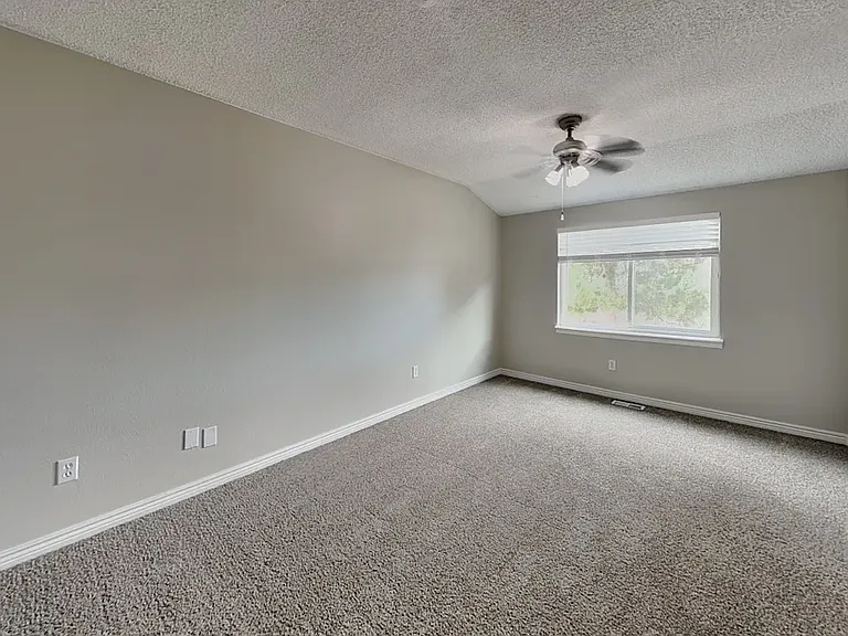 5005 S Richfield Cir — Photo 13
