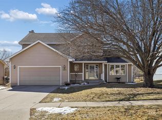 1221 E 17th St, Norwalk, IA 50211