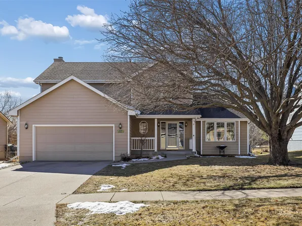 1221 E 17th St, Norwalk, IA 50211