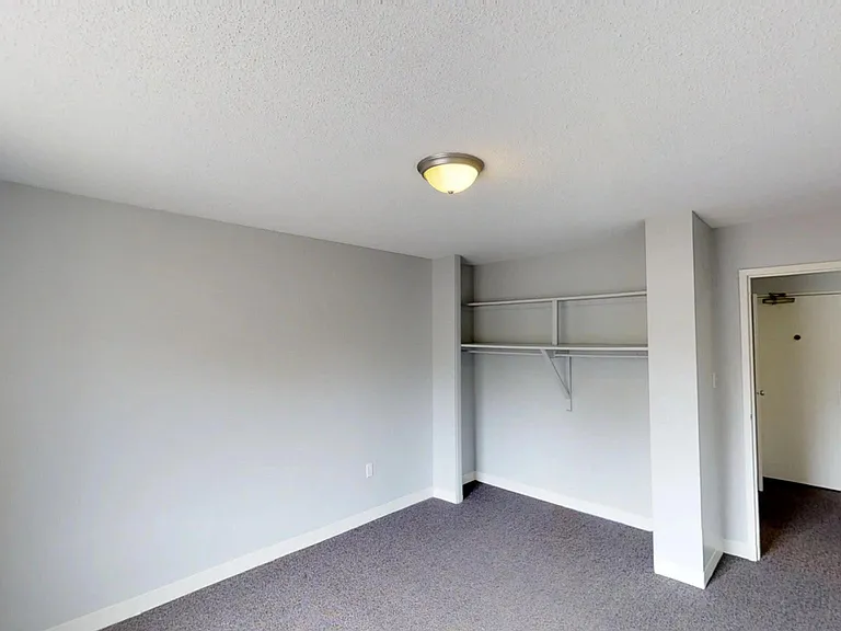 301 Fountain St NE — Photo 3