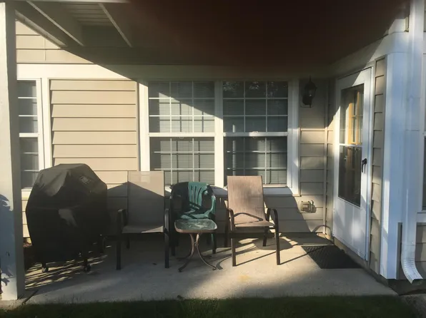 317 Sheffield Dr #19171, Schaumburg, IL 60194