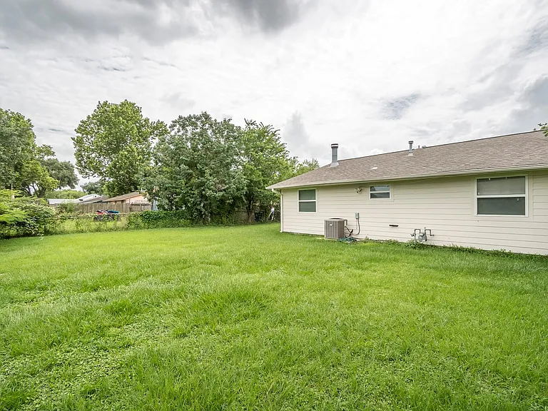13402 T C Jester Blvd — Photo 18