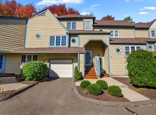 19 L Hermitage Dr #19, Shelton, CT 06484