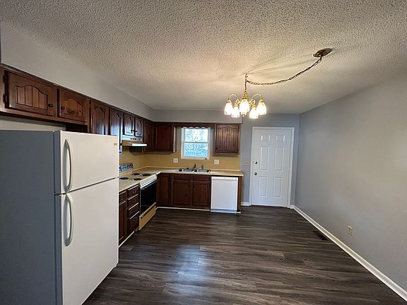 4th image of 2519 Covert Ave #2519