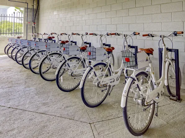 The Pinnacle on 31st Street