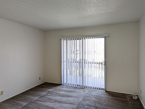 4th image of 418 E Micheltorena St Unit 4