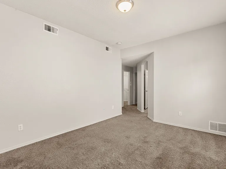 8416 Magenta Rd NW — Photo 16