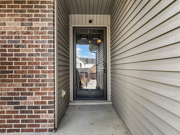 3rd image of 3212 Durango Dr