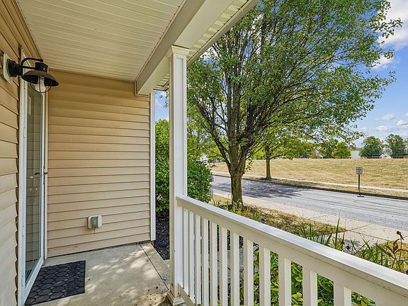 3rd image of 7754 Celosia Ave #207