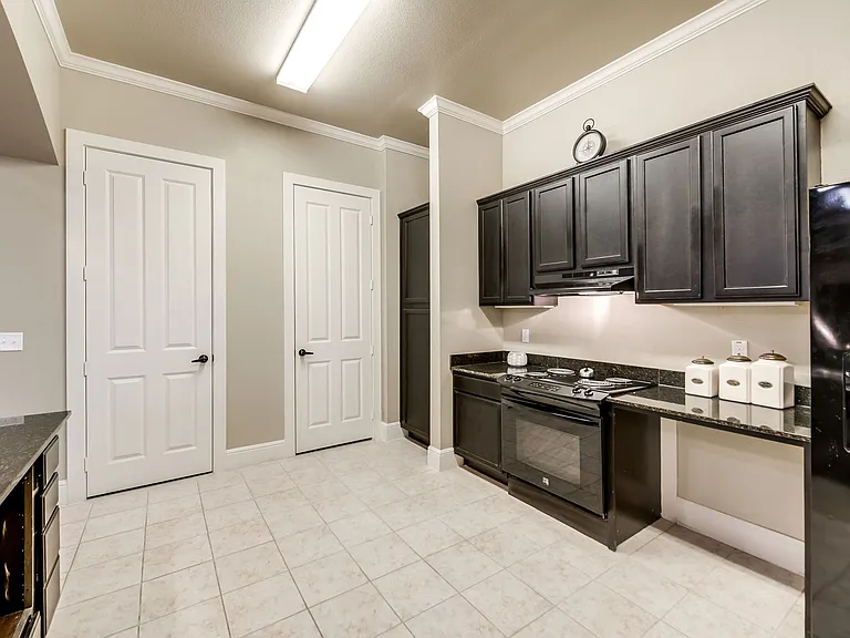 Majors Place — Photo 23