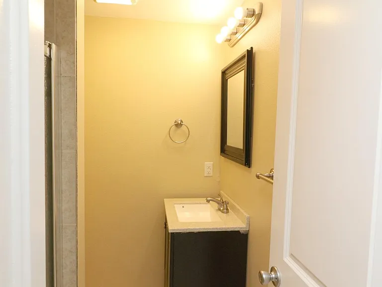 1323 N Verbena St — Photo 5