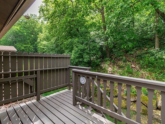 3rd image of 145 Kingswood Dr