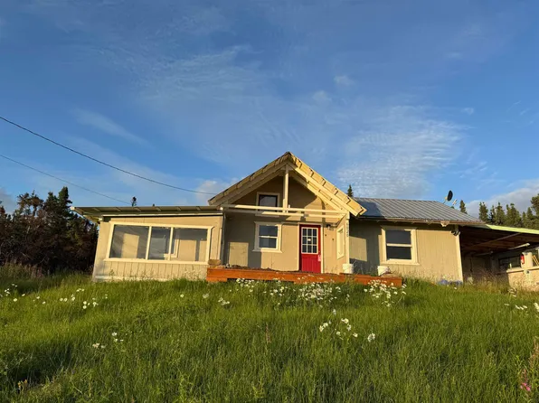 6020 Middle Fork Rd, Fairbanks, AK 99712