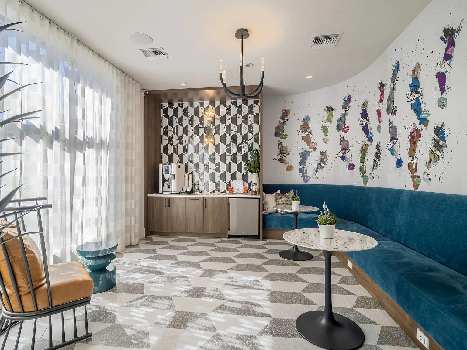 Vibe Residences — Photo 4