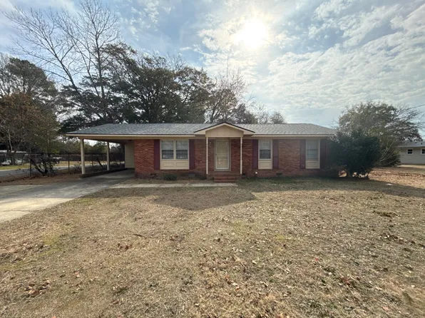 4912 Rosehill Rd, Fayetteville, NC 28311