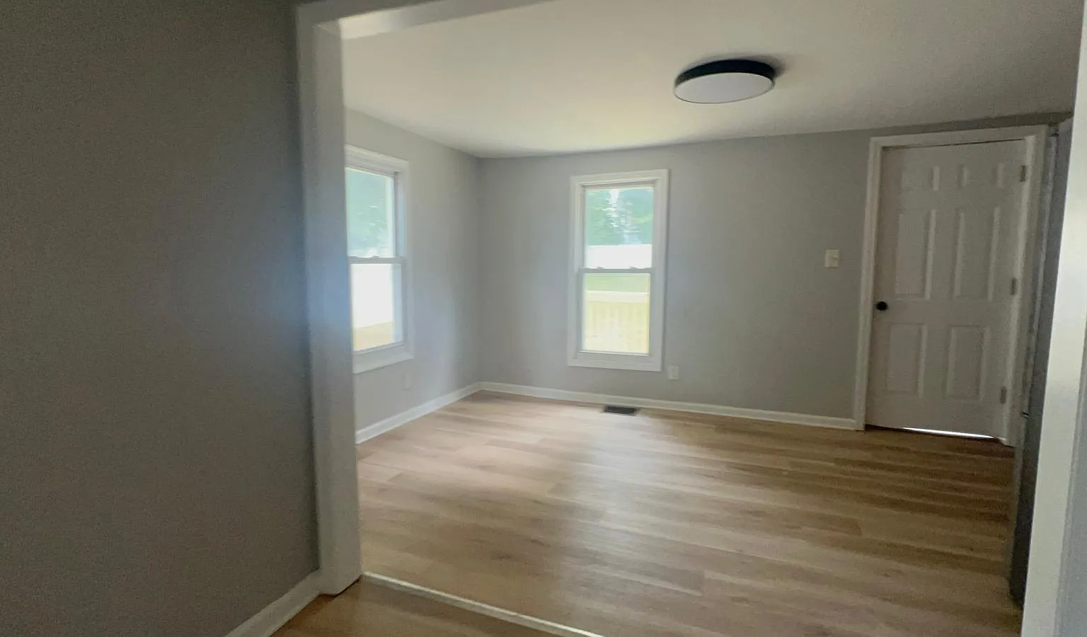 409 East Maple Avenue - 1 — Photo 4