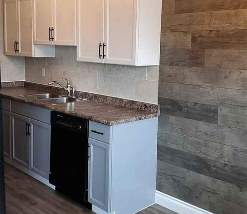 4th image of 1811 8th Ave N #10