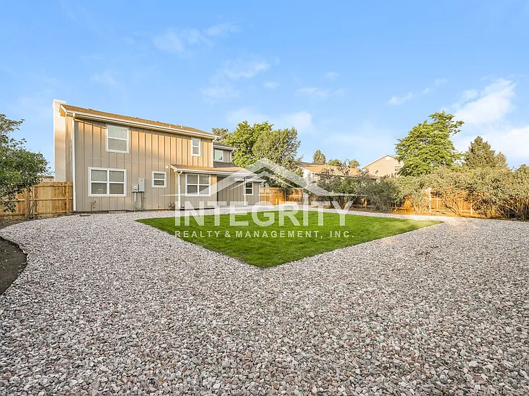 6475 W Kingsley Ave — Photo 30