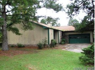 1302 Pelican Dr, New Bern, NC 28560