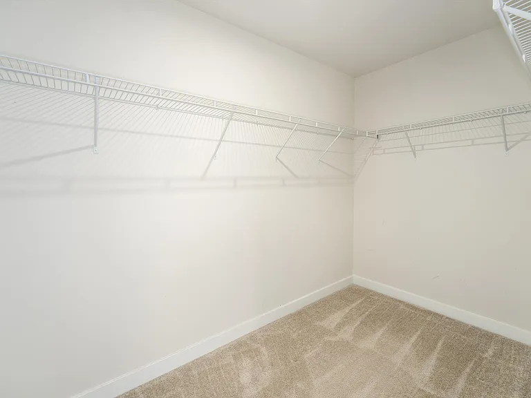 93 Archer Dr — Photo 40