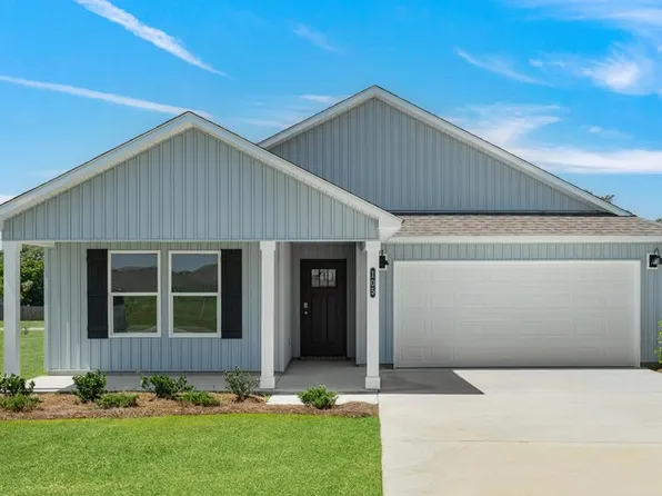 105 Aubrey Ave, Headland, AL 36345